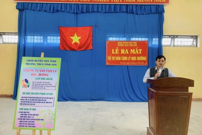 Trường THCS Tịnh Sơn ra mắt tổ tư vấn tâm lý học đường và sinh hoạt dưới cờ chủ điểm ” Xây dựng tình bạn đẹp nói không với bạo lực học đường “